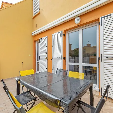 1 Bedroom Apartment For 4 * アグド